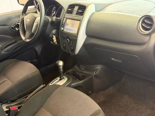 Used 2019 Black Nissan 1.6 SV image 15