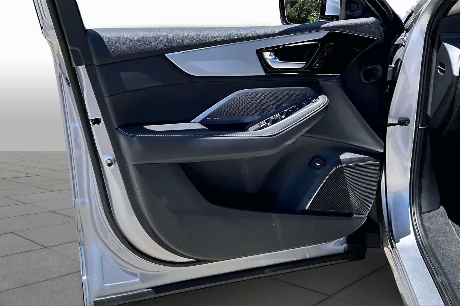 New 2026 Solar Silver Metallic Acura w/Technology Package image 10