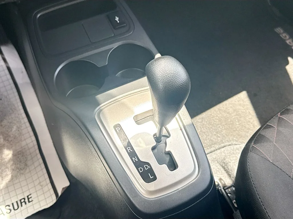 Used 2024  Mitsubishi ES image 17
