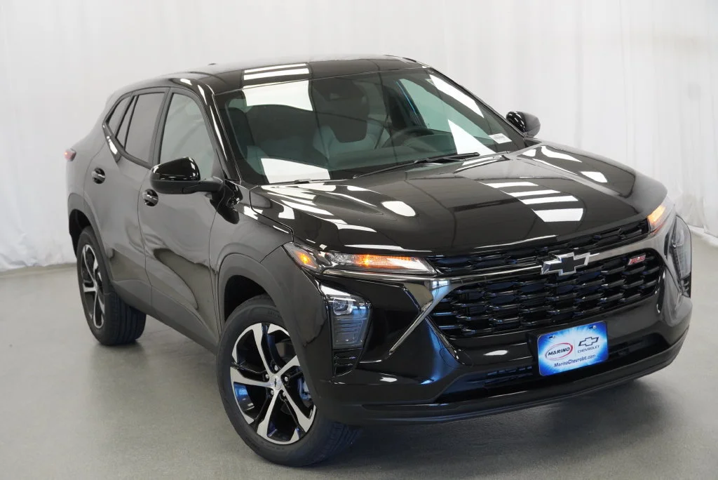 New 2026 Mosaic Black Metallic Chevrolet 1RS image 12