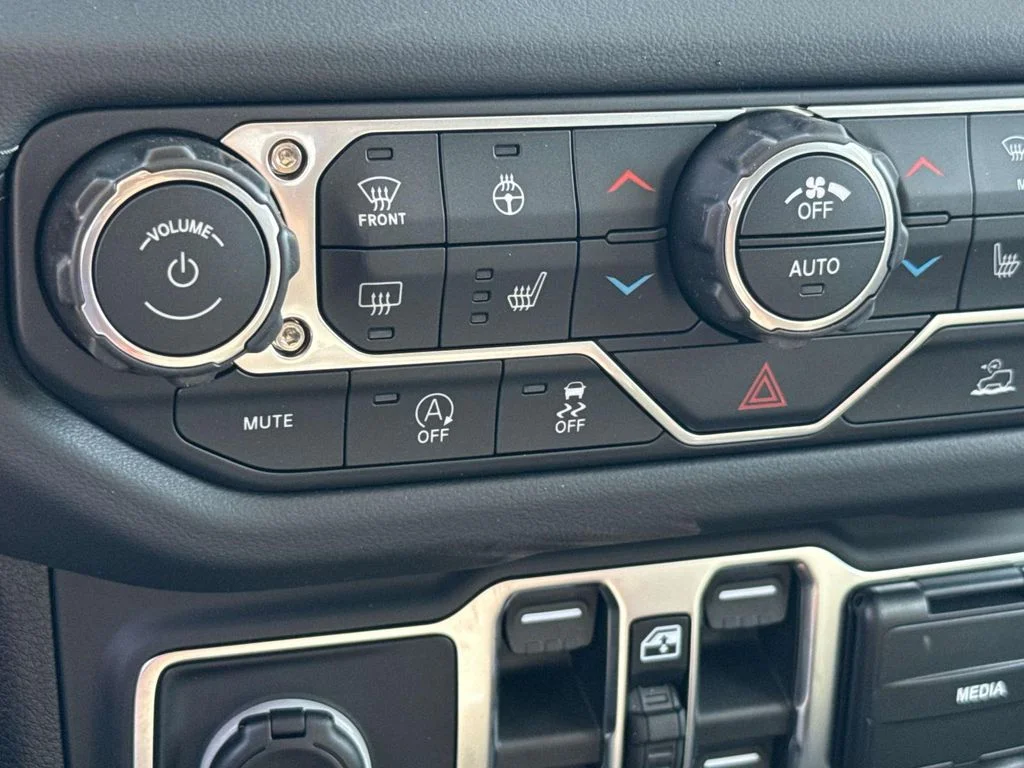 New 2026 Black Jeep Rubicon image 28
