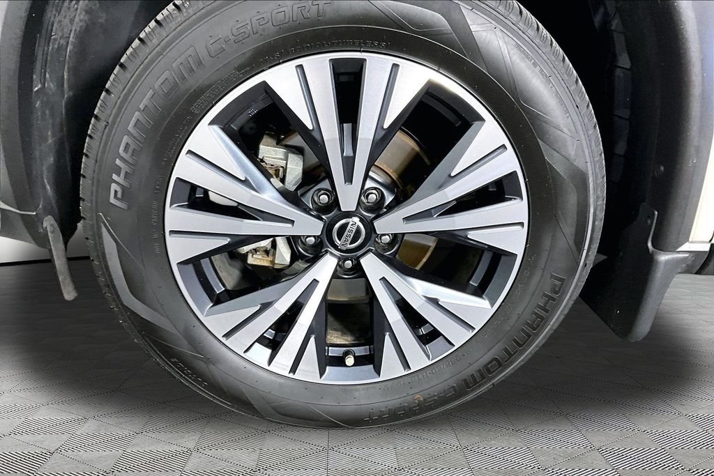 Certified Used 2021 White Nissan SV image 30