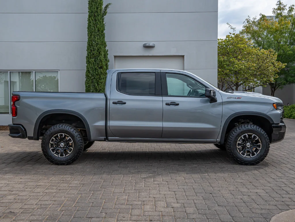 Used 2024 Sterling Gray Metallic Chevrolet ZR2 image 11