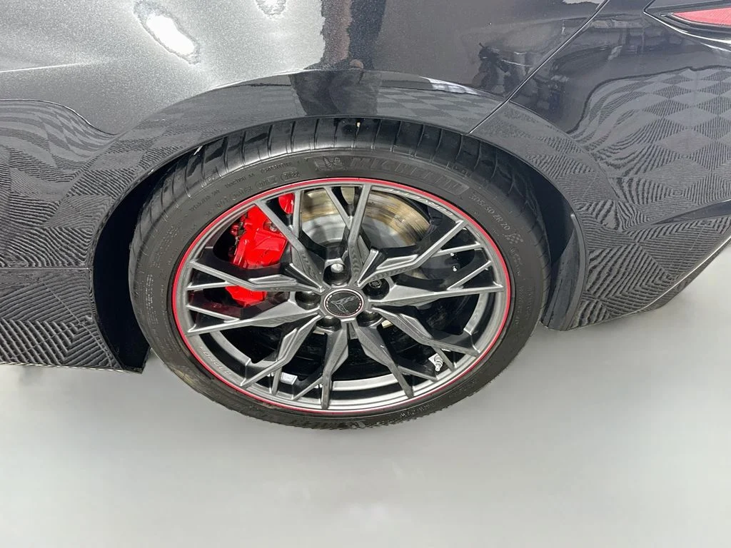 Used 2023 Carbon Flash Metallic Chevrolet Stingray image 27