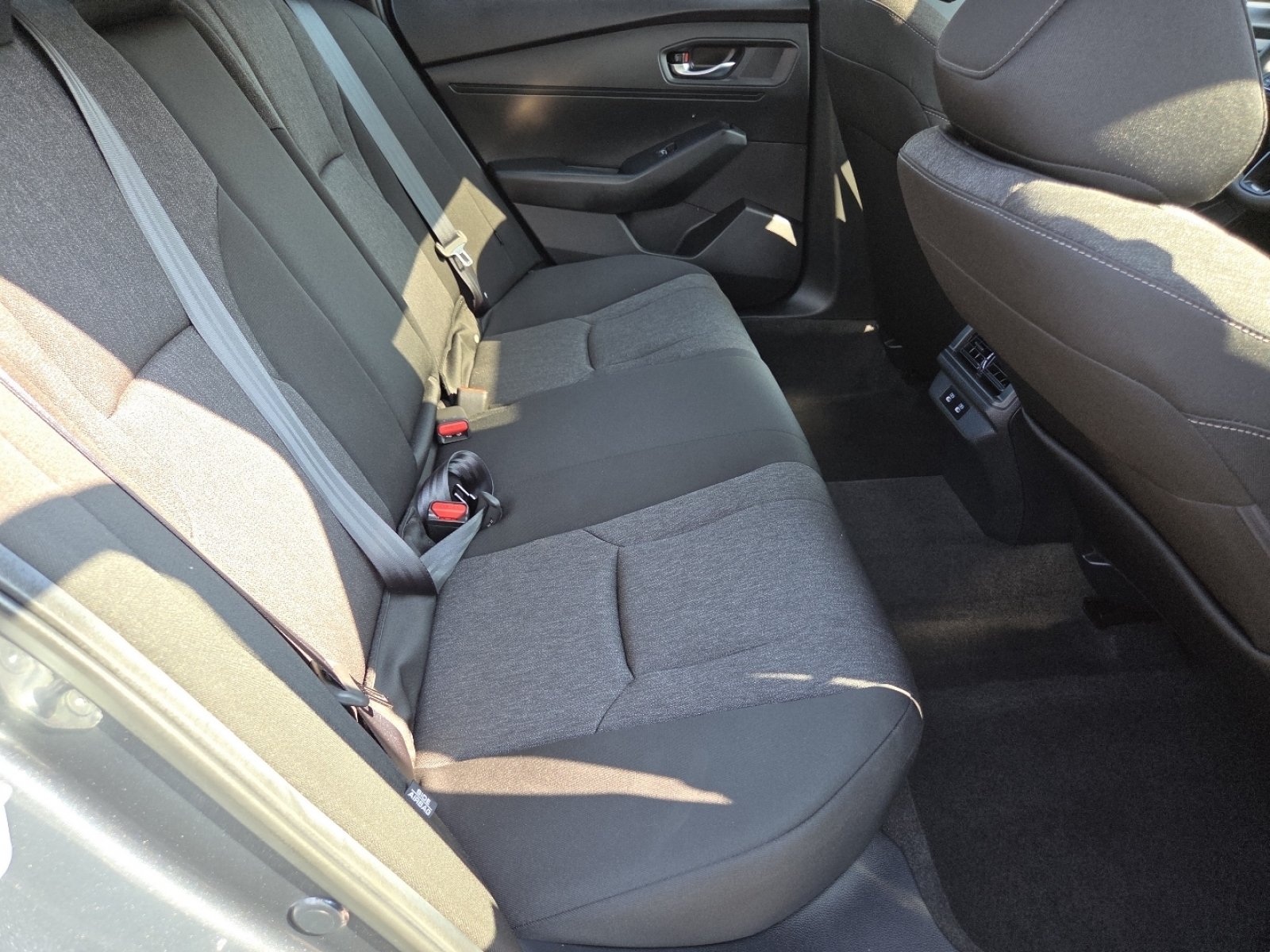 Certified Used 2025 Meteorite Gray Metallic Honda SE image 23