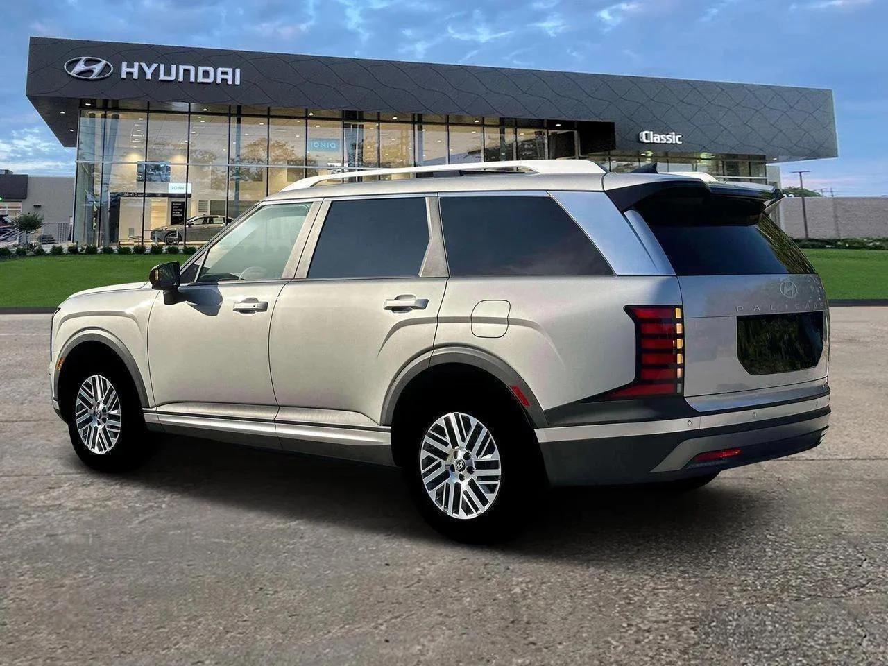 New 2026 Typhoon Silver Metallic Hyundai SEL 7P image 4