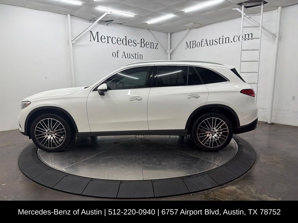 Certified Used 2026 White Mercedes-Benz GLC 300 image 4