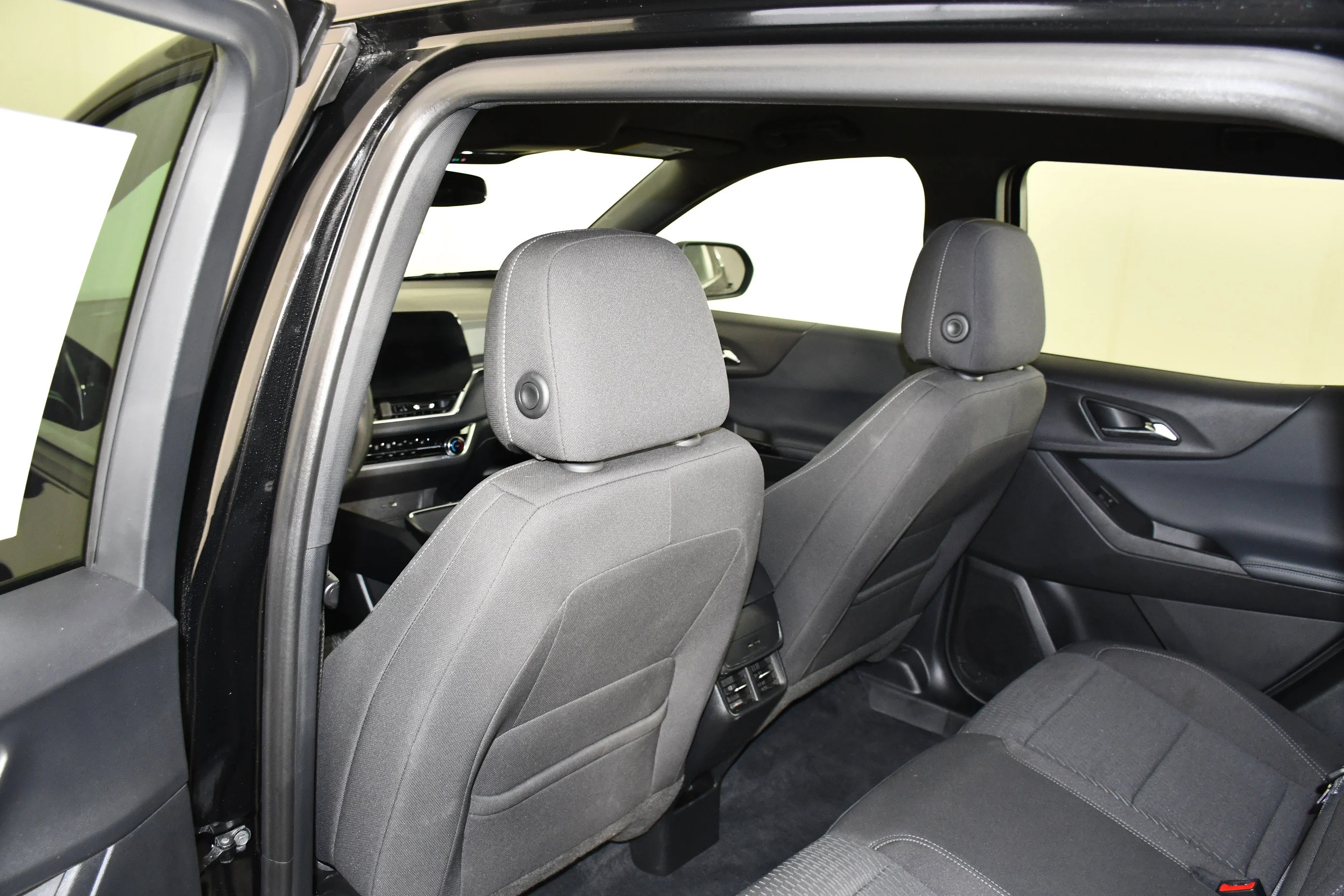 Used 2026 Mosaic Black Metallic Chevrolet AWD LT image 47
