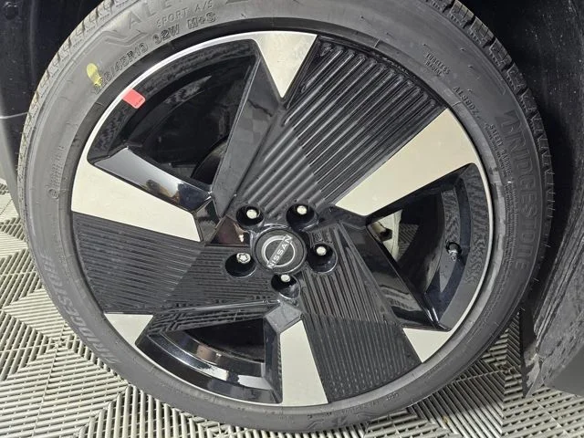 New 2026 Super Black Nissan SR image 2