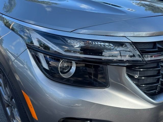 Certified Used 2024 Gray Kia S image 9