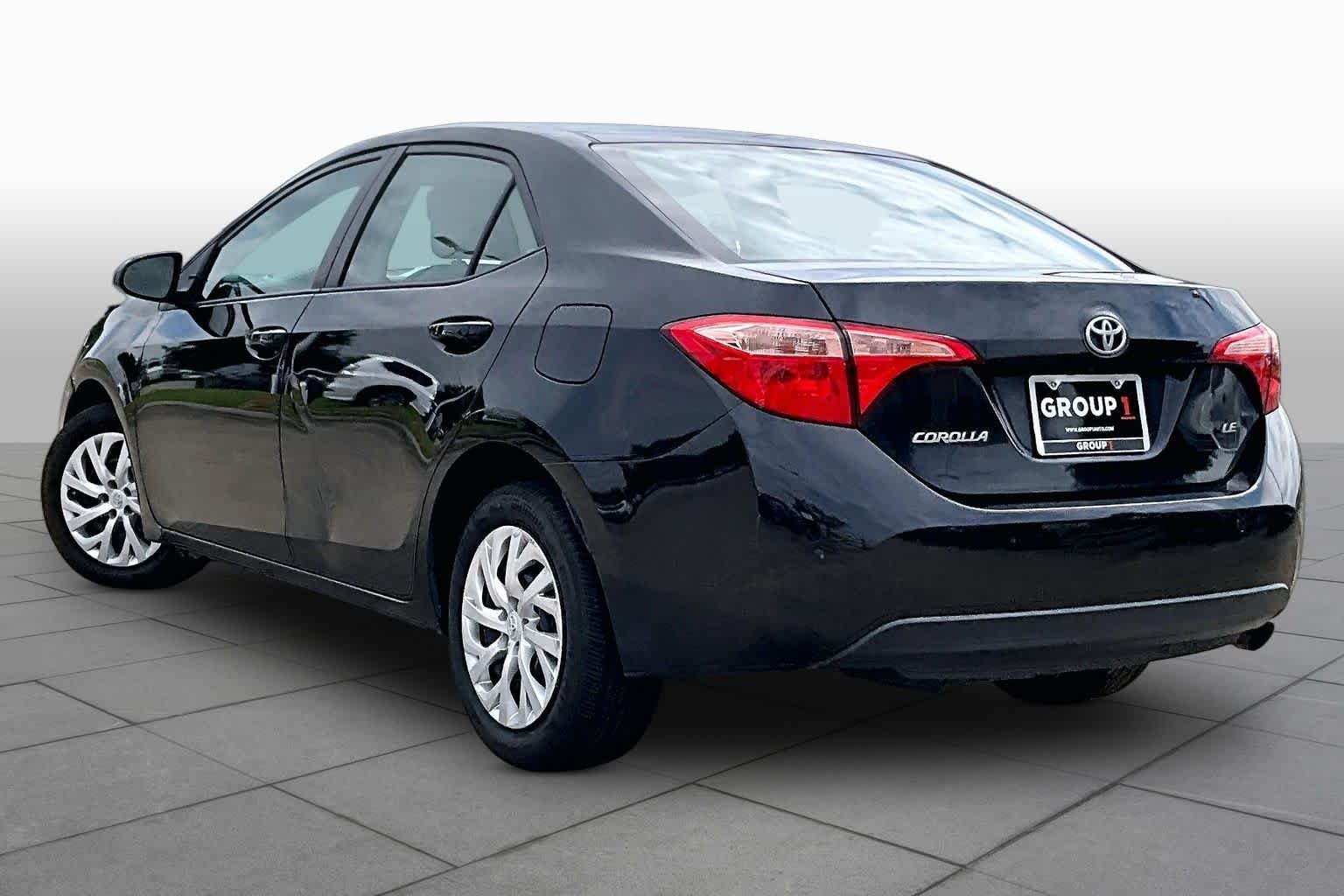 Used 2018 Black Sand Pearl Toyota LE image 11