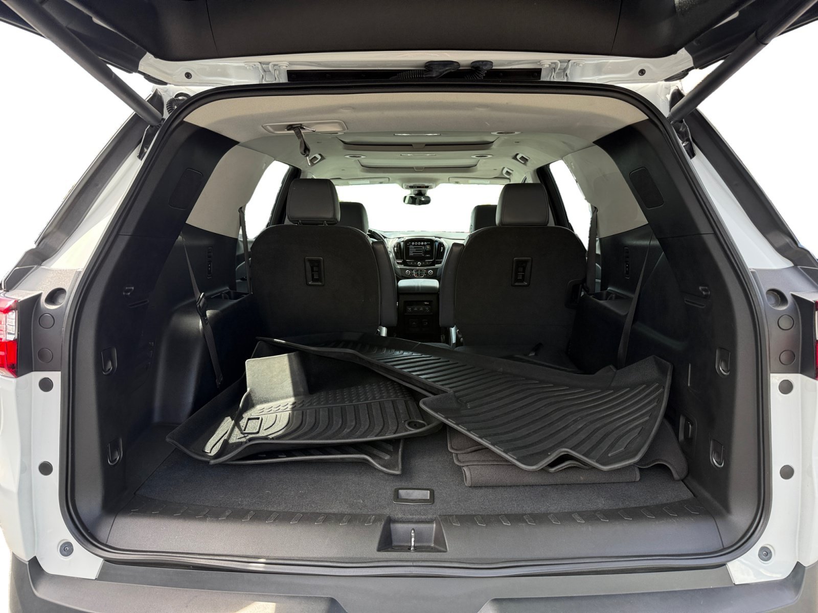 Used 2019 Summit White Chevrolet 3LT image 17