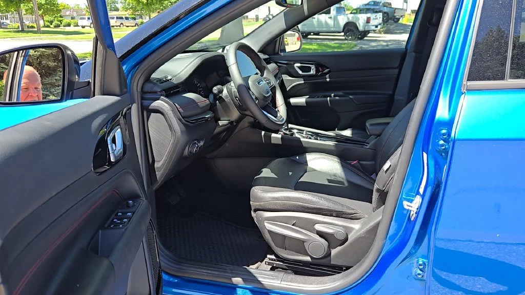 2025 Jeep Compass Trailhawk - Photo 6
