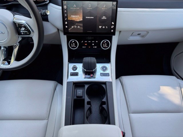 New 2026 Carpathian Grey Jaguar P250 R-Dynamic S image 27