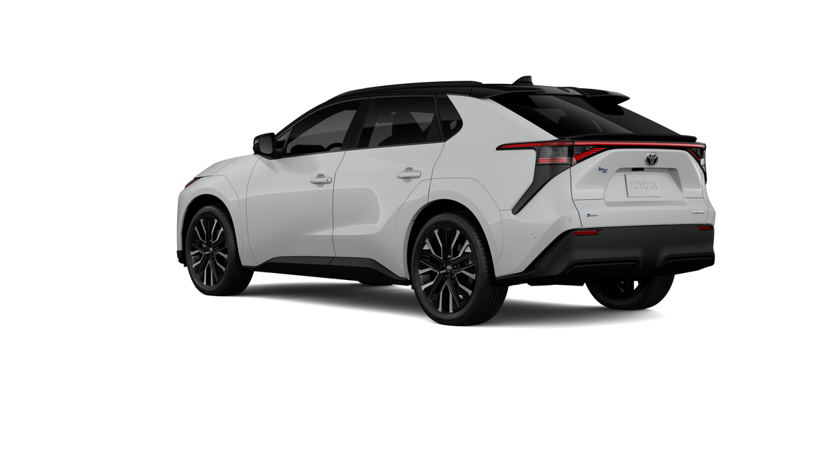 New 2027 Wind Chill Pearl with Midnight Black Metallic roof Toyota Limited image 6