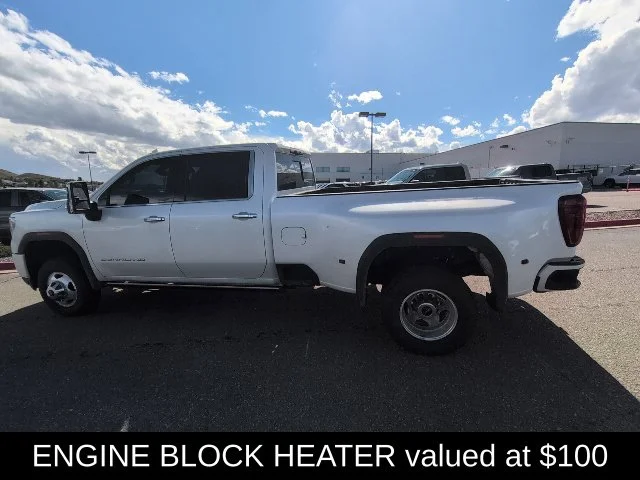 Used 2022 White GMC Denali image 10