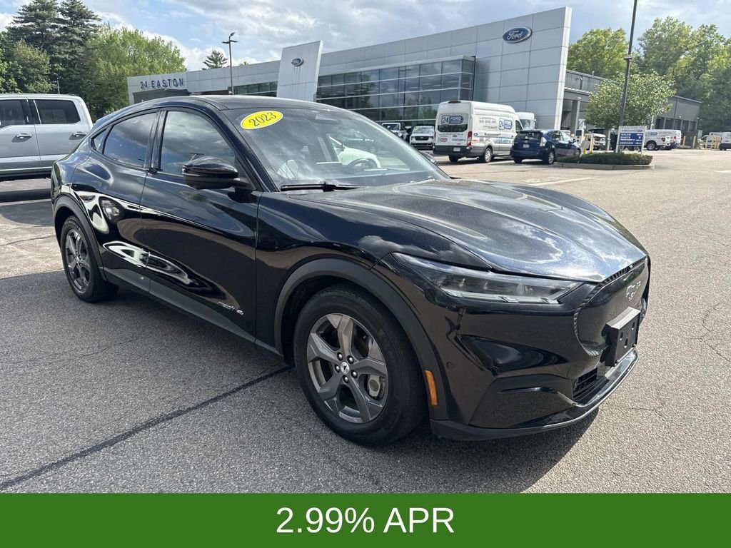 Used 2023 Black Ford Select image 9