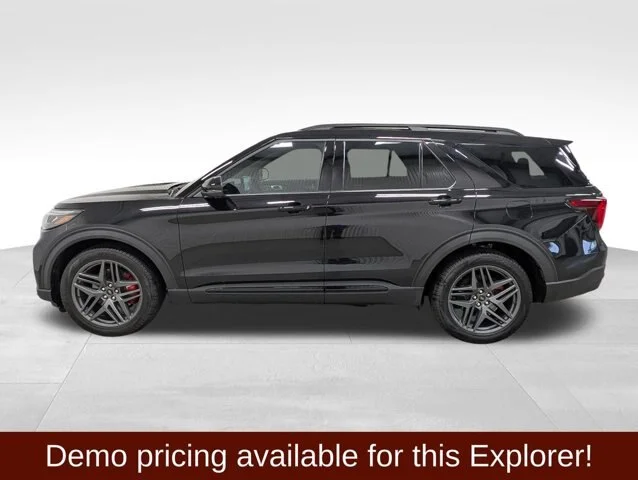 New 2026 Agate Black Metallic Ford ST image 32