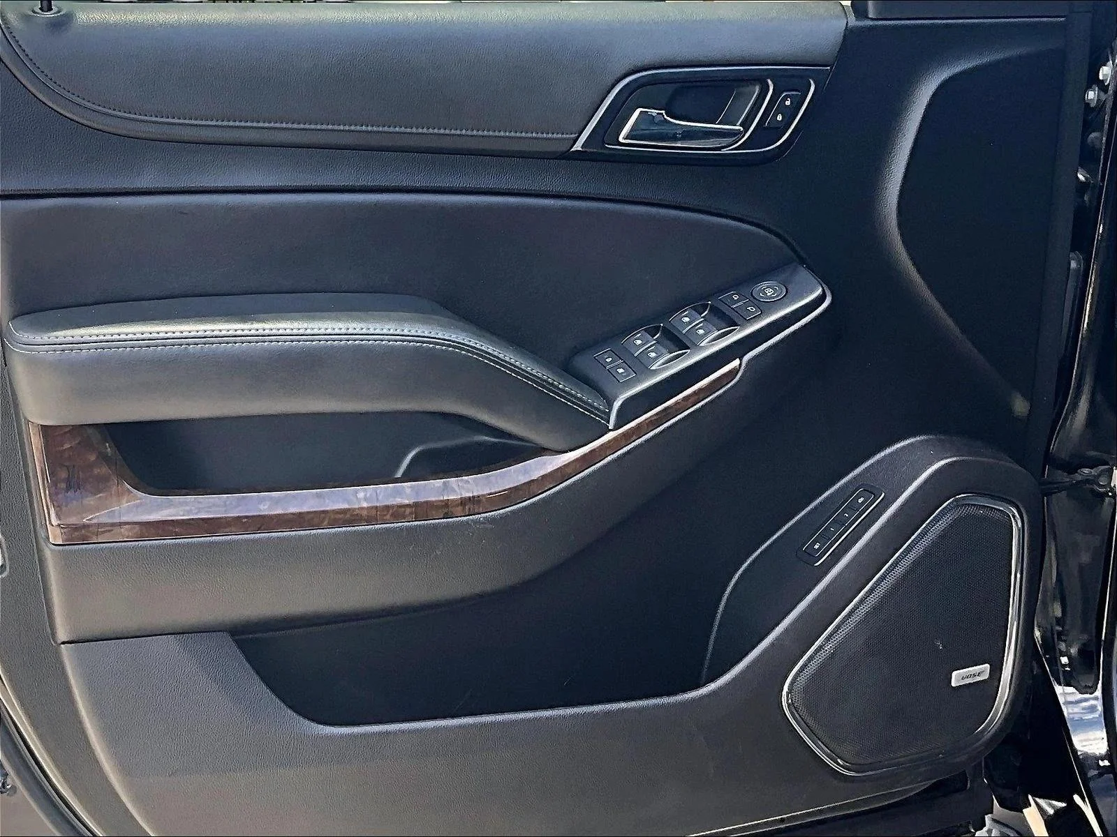 Used 2019 Black Chevrolet LT image 17