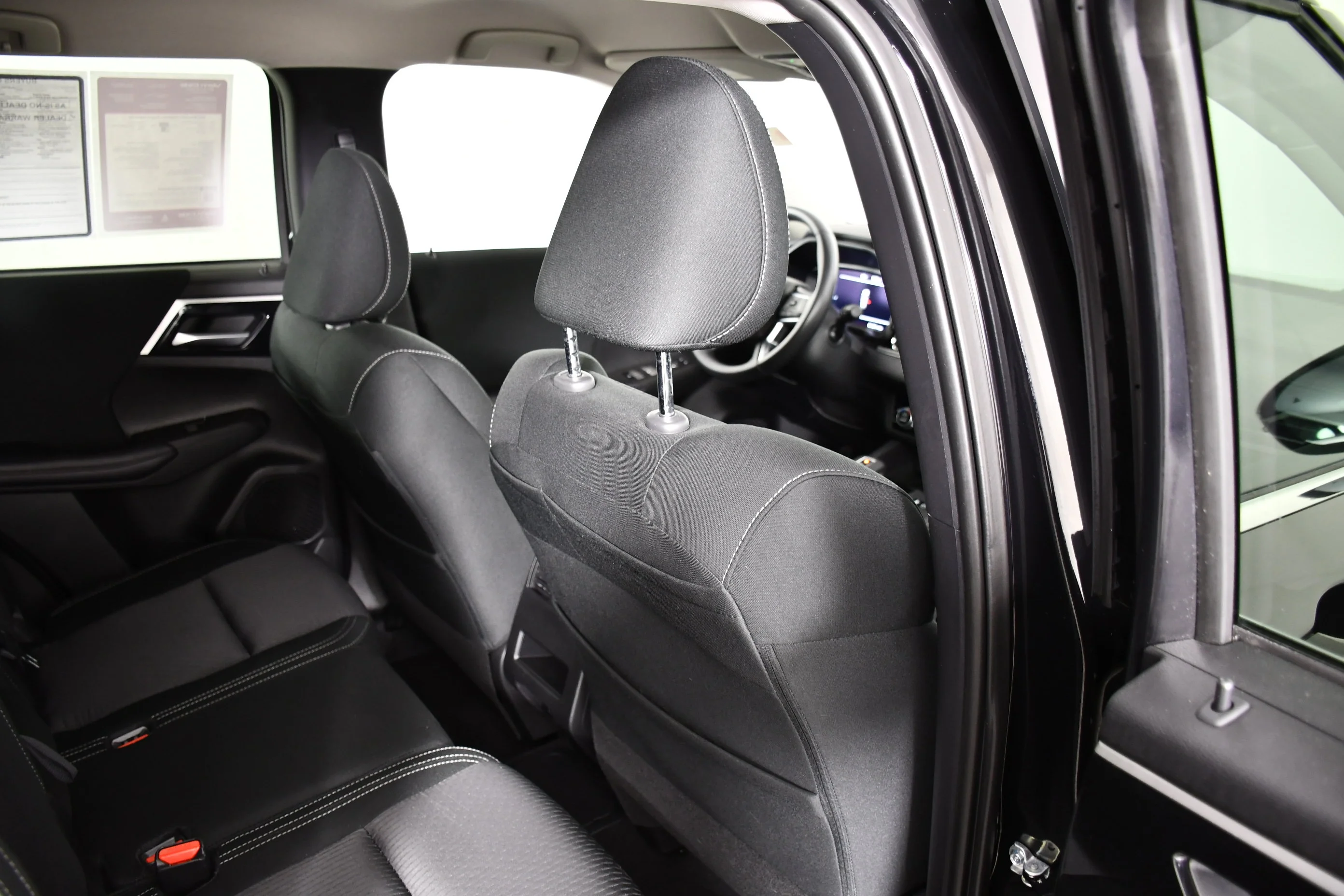 Certified Used 2025 Labrador Black Pearl Mitsubishi ES image 42