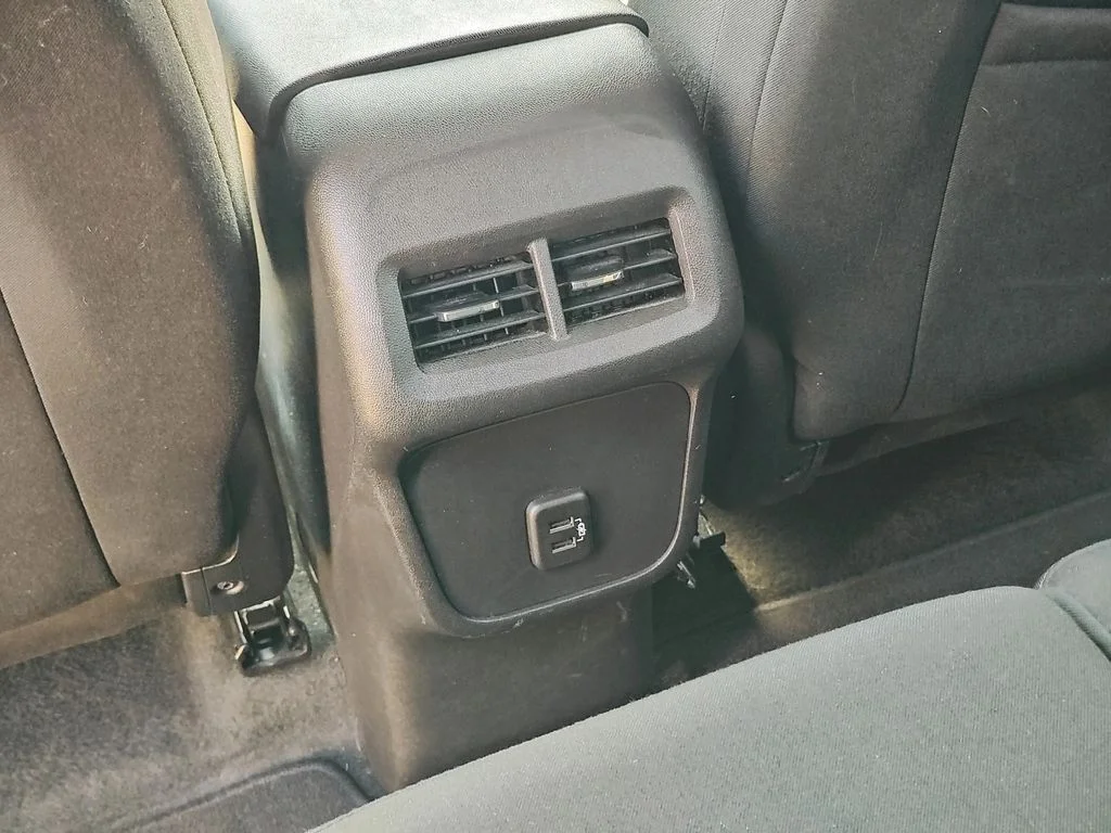 2024 Chevrolet Equinox LT - Photo 28