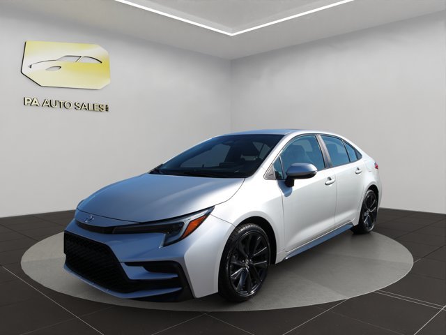Used 2024 Silver Toyota SE image 3