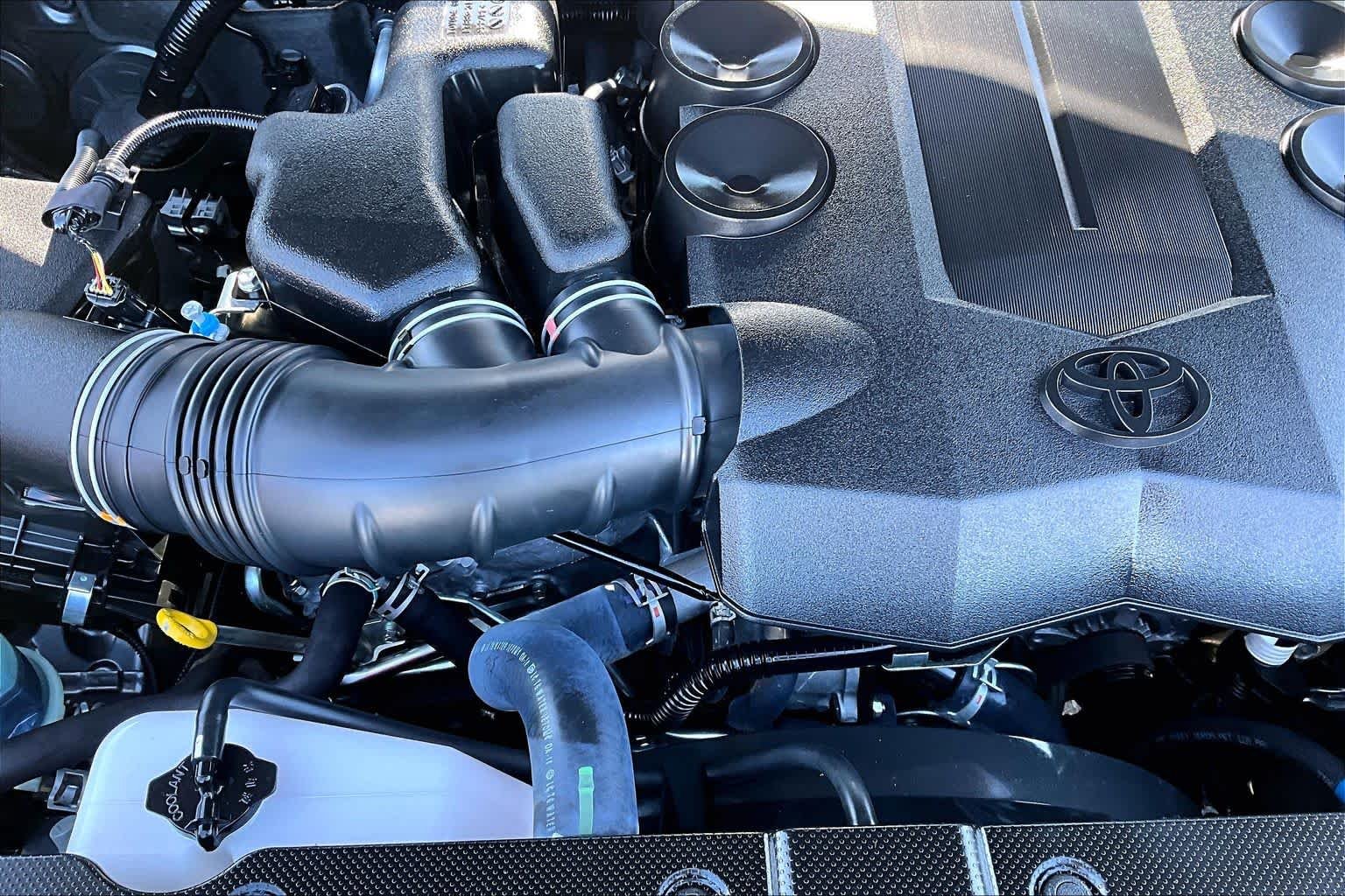 Used 2018 Magnetic Gray Metallic Toyota Limited image 32