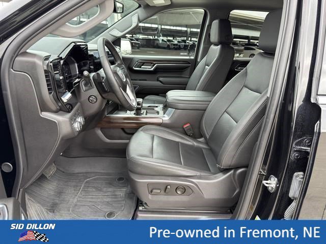 Used 2024 Onyx Black GMC SLT image 15
