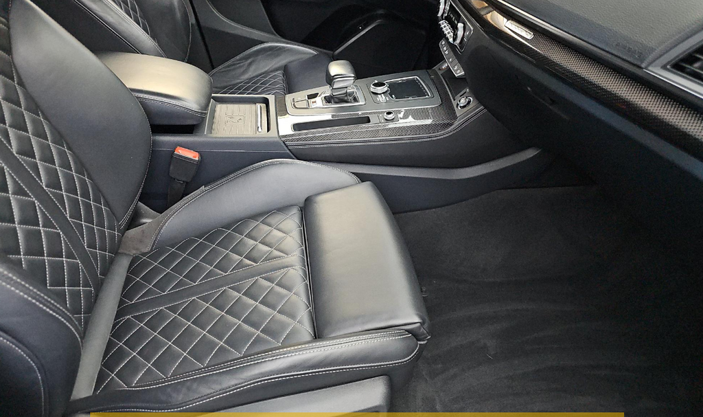 Used 2019  Audi 3.0T Premium Plus image 12