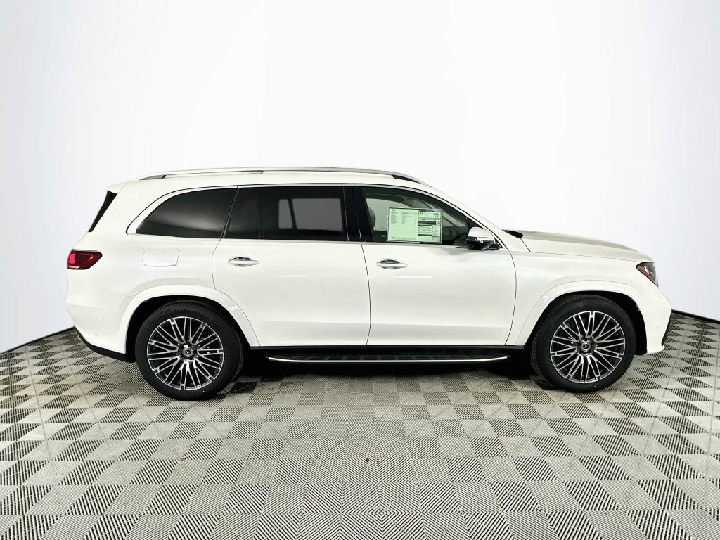 New 2027 MANUFAKTUR Moonlight White Metallic Mercedes-Benz GLS 450 image 8