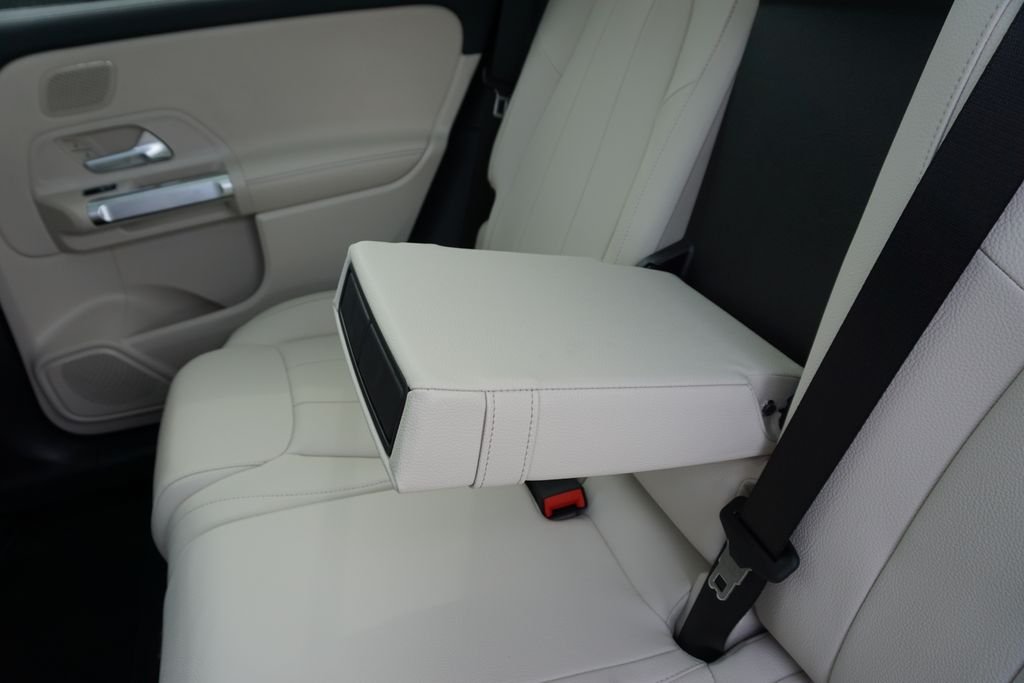 2025 Mercedes-Benz GLB Base - Photo 41