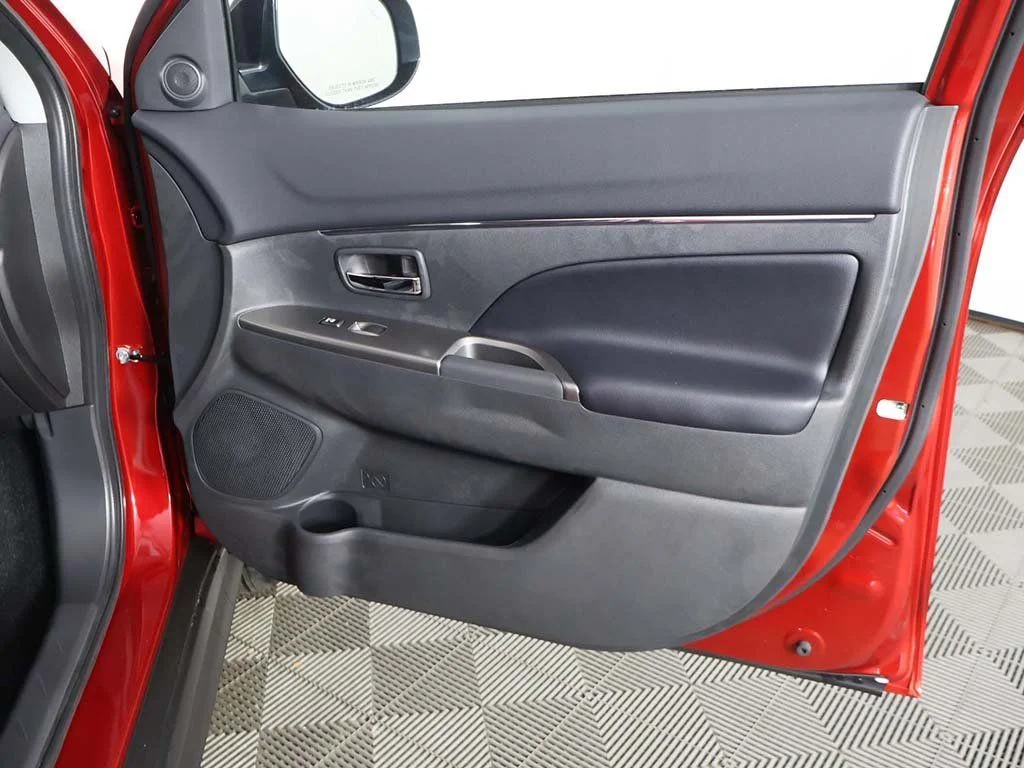 2025 Mitsubishi Outlander Sport SE - Photo 21