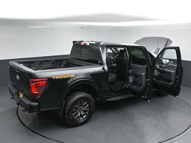Used 2025 Black Ford Tremor image 59