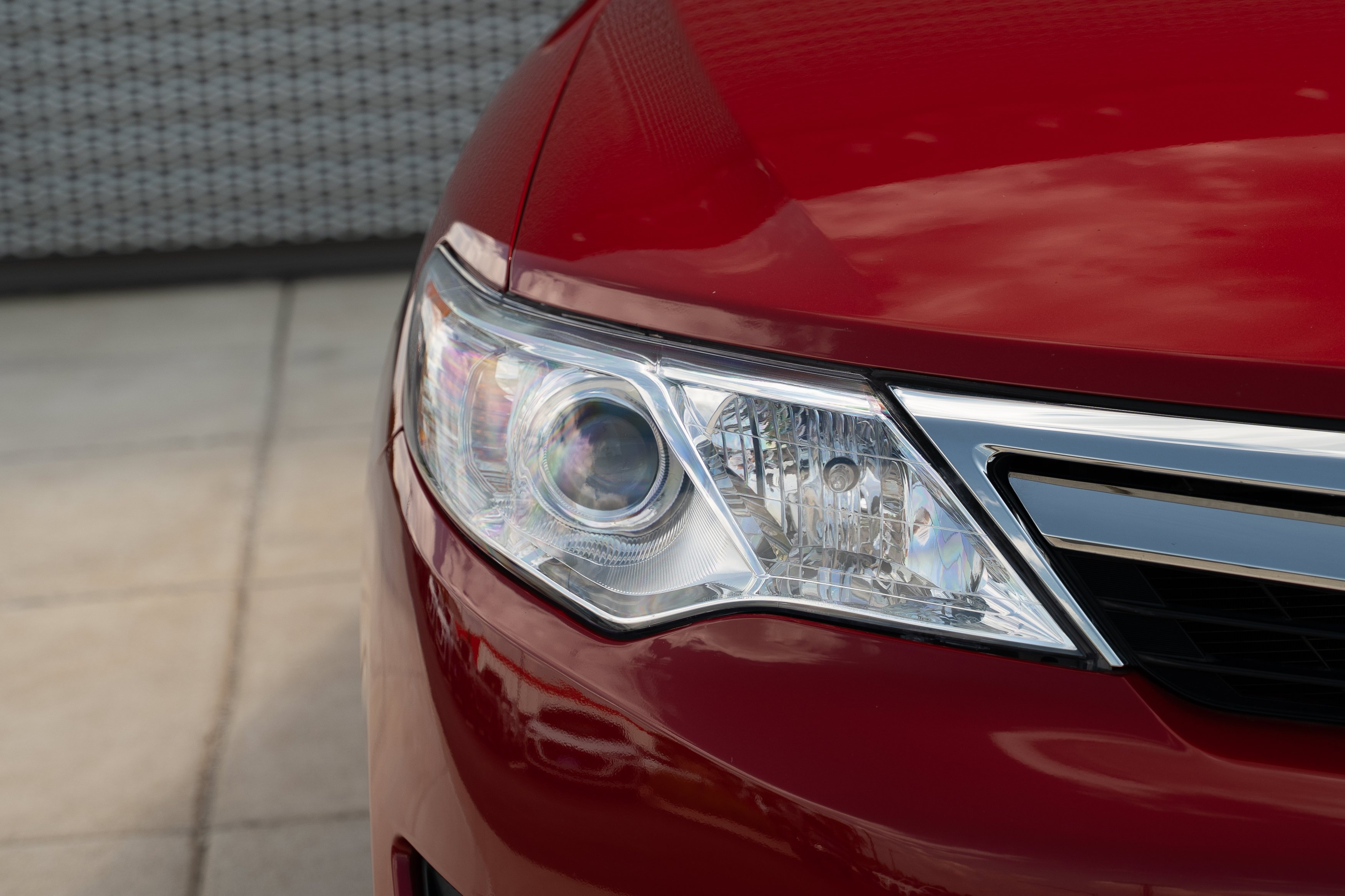 Used 2014 Barcelona Red Metallic Toyota LE image 30