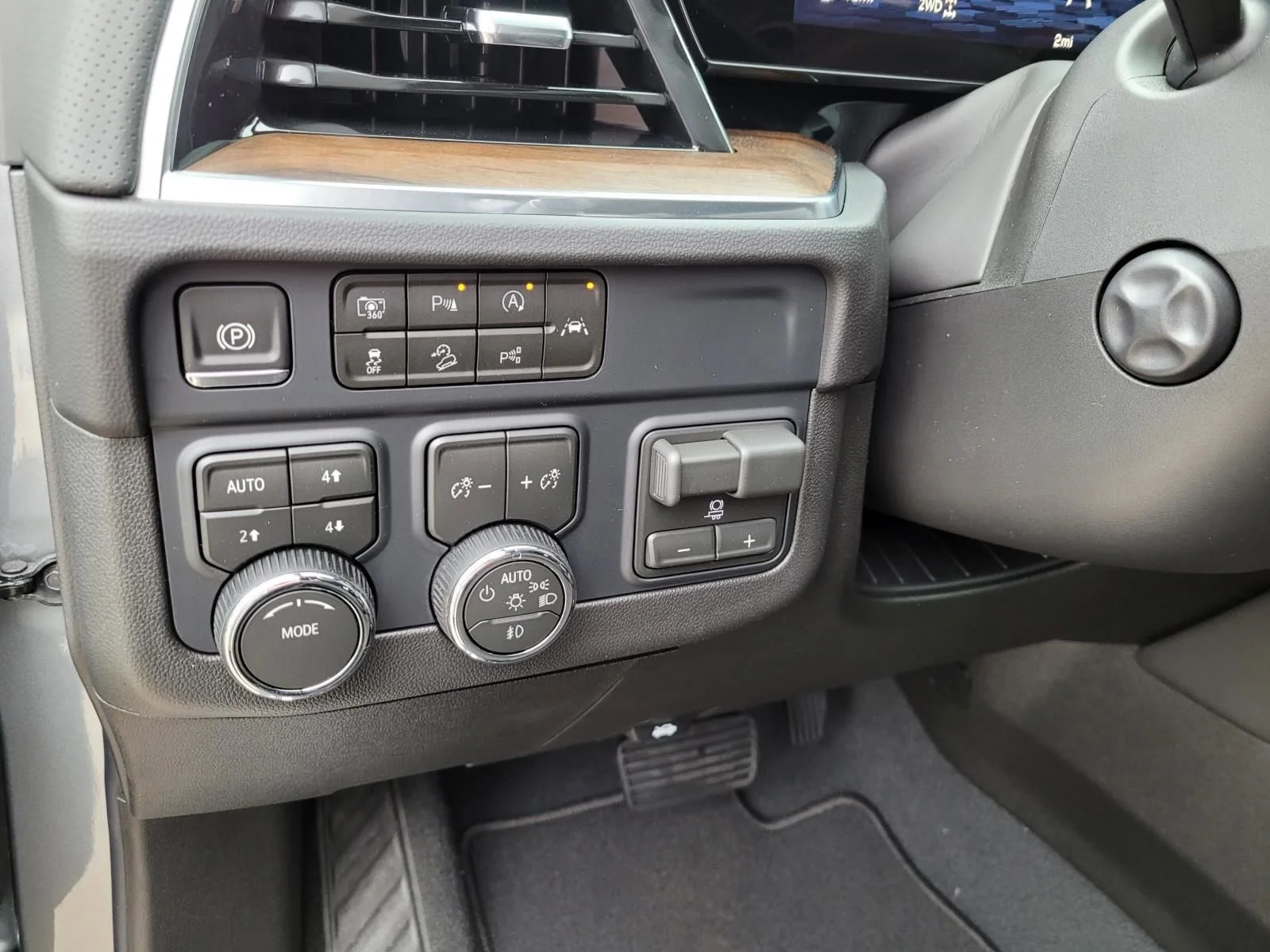 New 2026 Sterling Gray Metallic Chevrolet High Country image 19