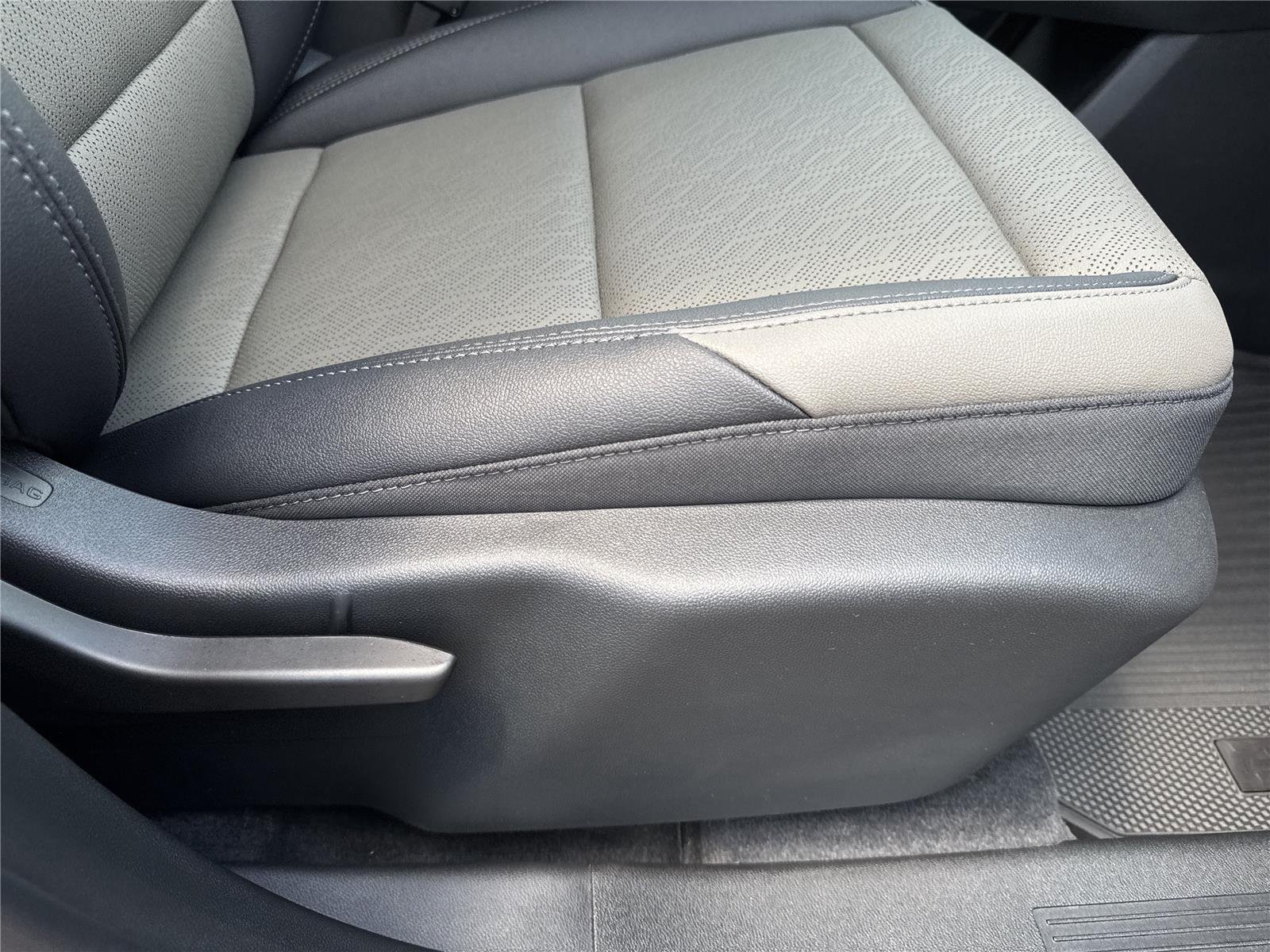 New 2026 Mosaic Black Metallic Chevrolet LT image 37