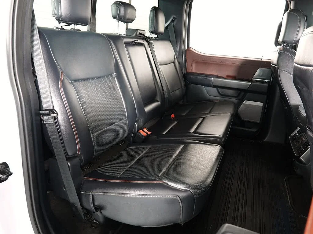 Used 2021 White Ford Lariat image 17