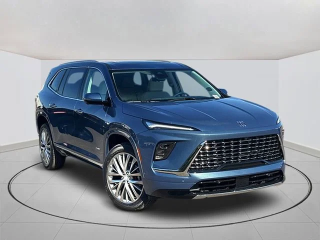 2026 Buick Enclave Avenir AWD's photo
