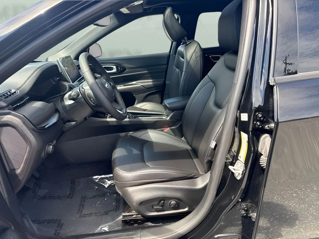 Used 2025 Black Jeep Limited image 8