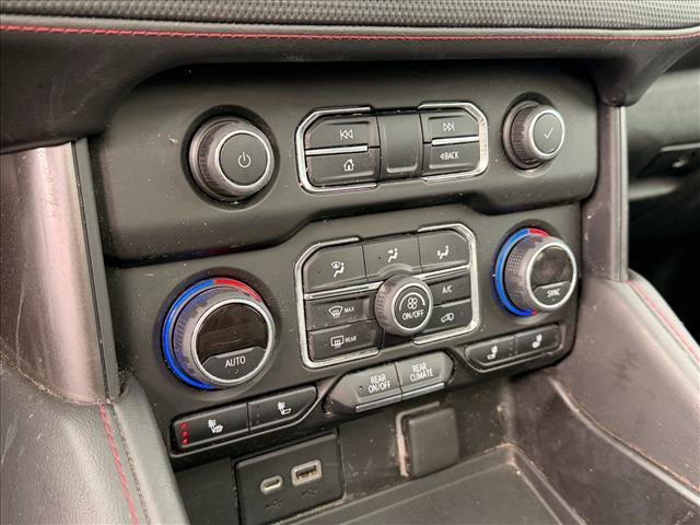 Used 2022 Evergreen Gray Metallic Chevrolet RST image 22