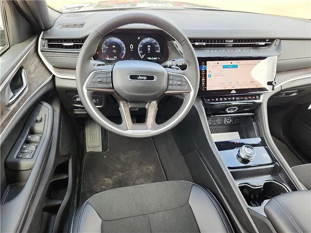 New 2027 PX8 High Gloss Jeep L LAREDO ALTITUDE 4X2 image 10