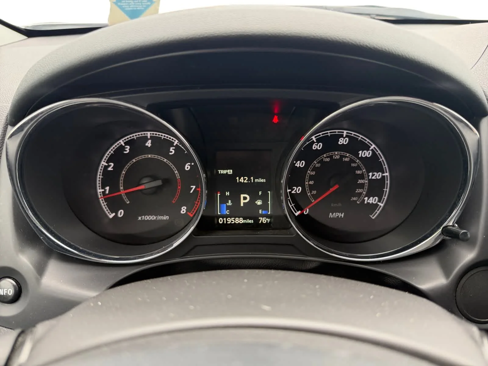 Used 2025 Alloy Silver Metallic Mitsubishi LE image 14