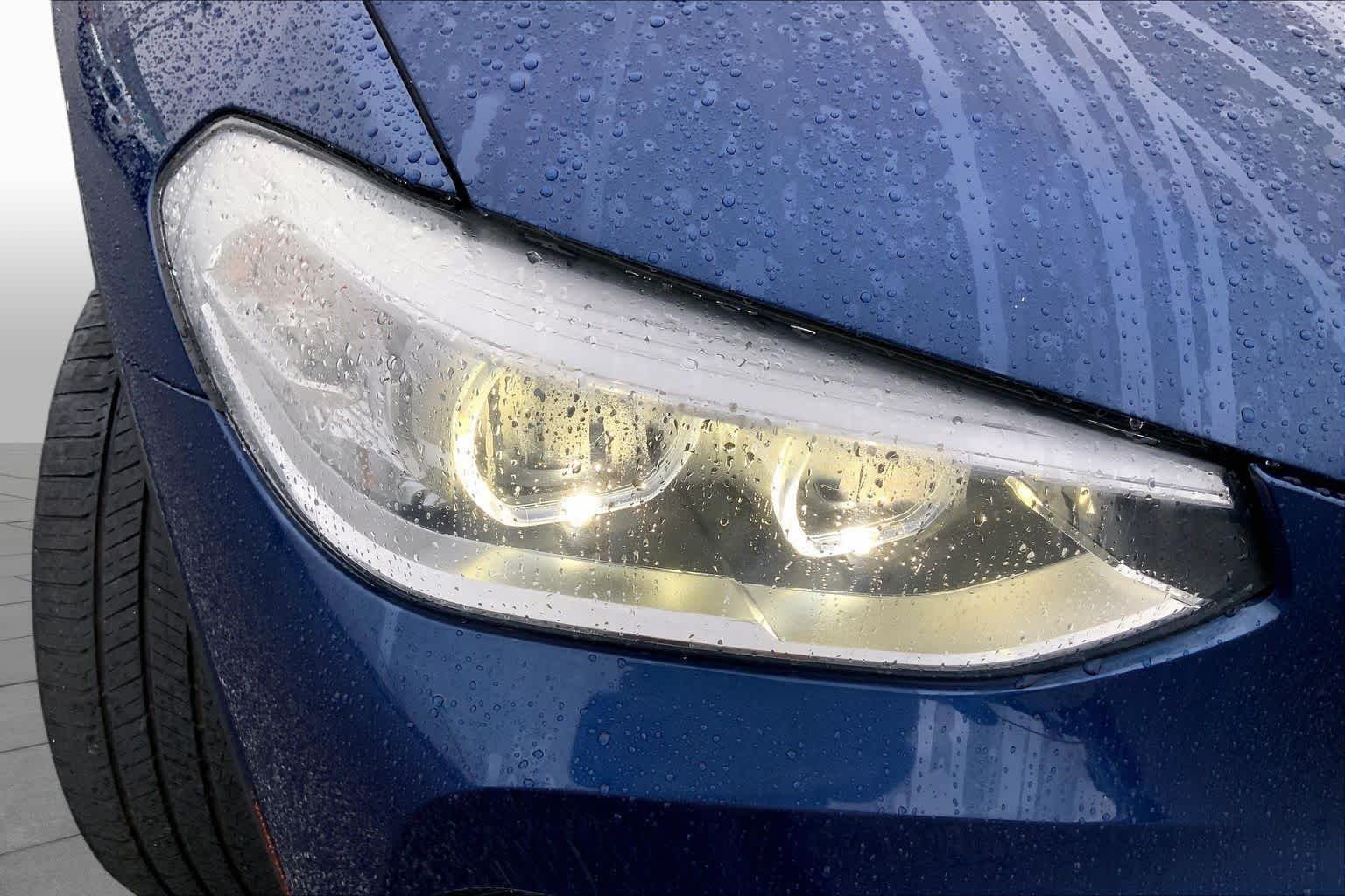 Used 2020 Phytonic Blue Metallic BMW sDrive30i image 26