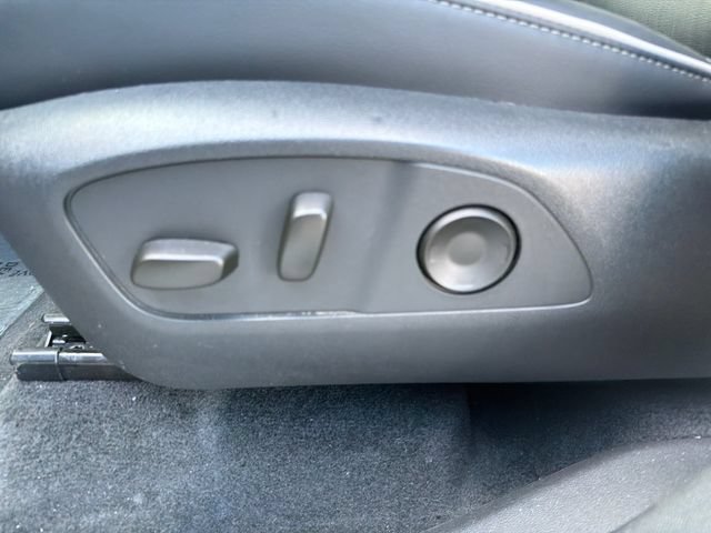 Used 2026 Summit White Buick Preferred image 24