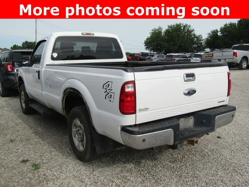 Used 2015 Oxford White Ford XLT image 3