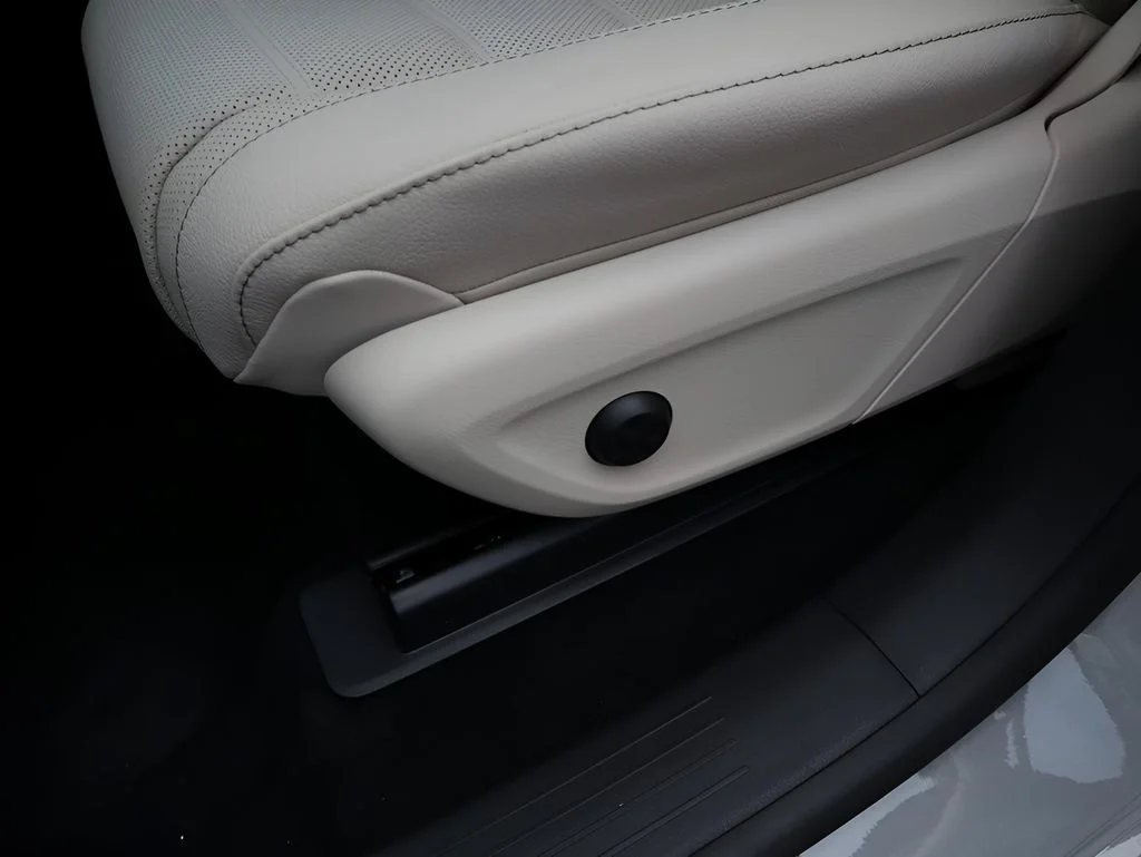 Used 2026 MANUFAKTUR Alpine Gray Mercedes-Benz GLE 450 image 29