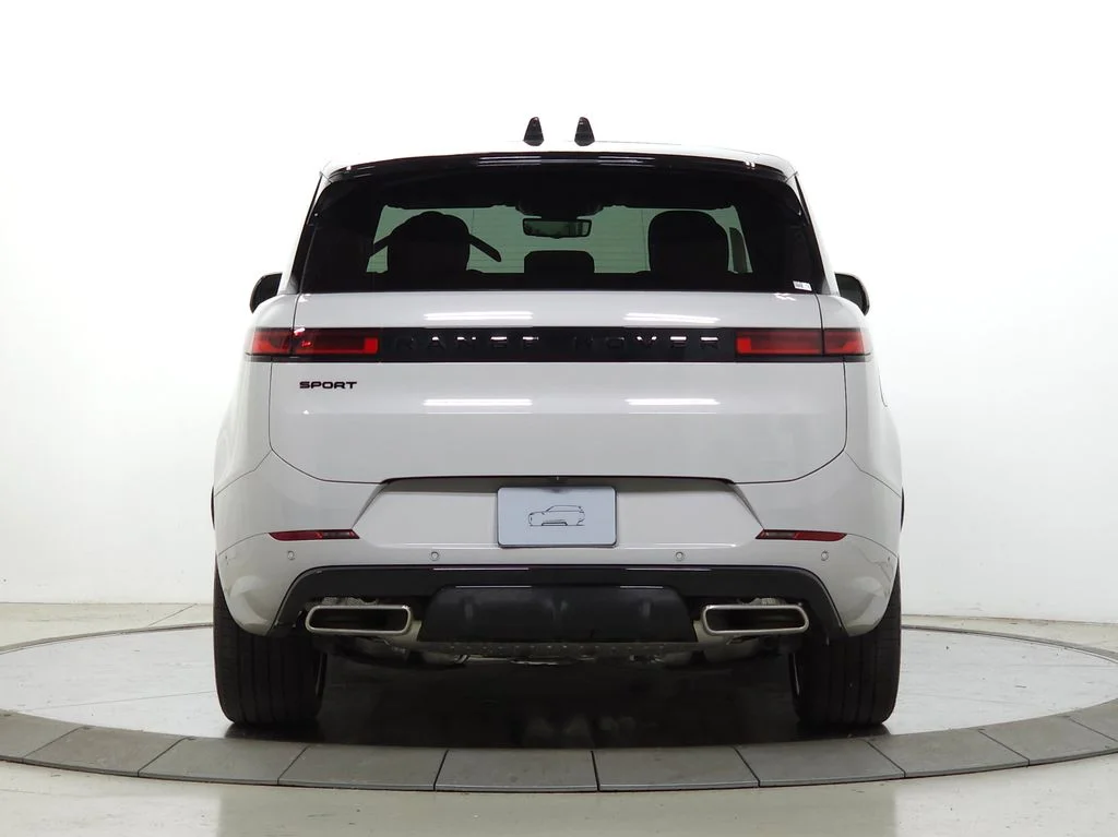 Used 2026 Gray Land Rover Dynamic SE image 4