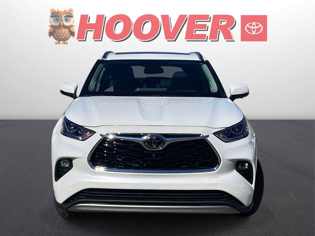 2026 Toyota Highlander Platinum - Photo 8