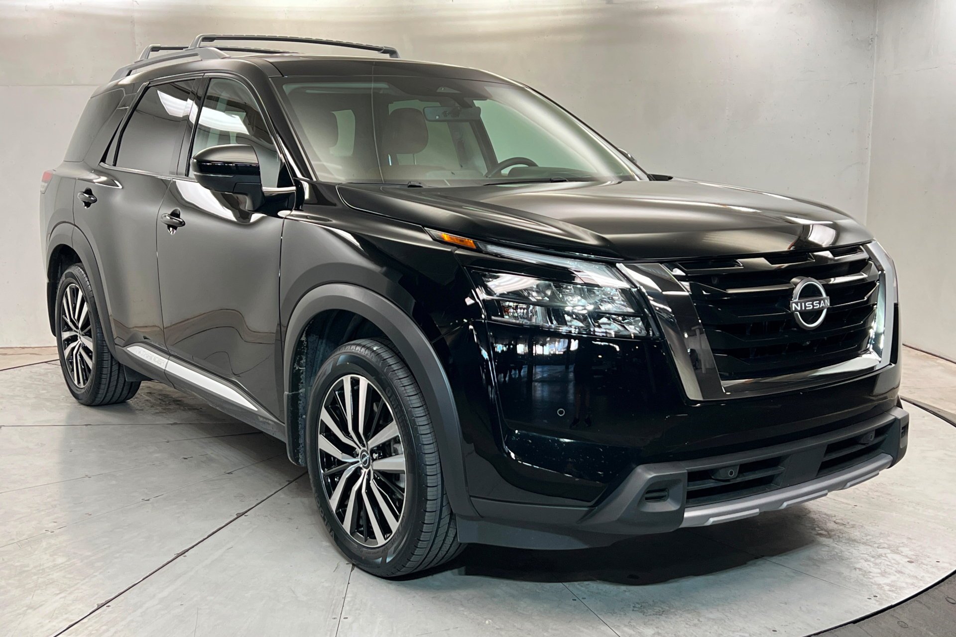 2025 Nissan Pathfinder Platinum - Photo 8