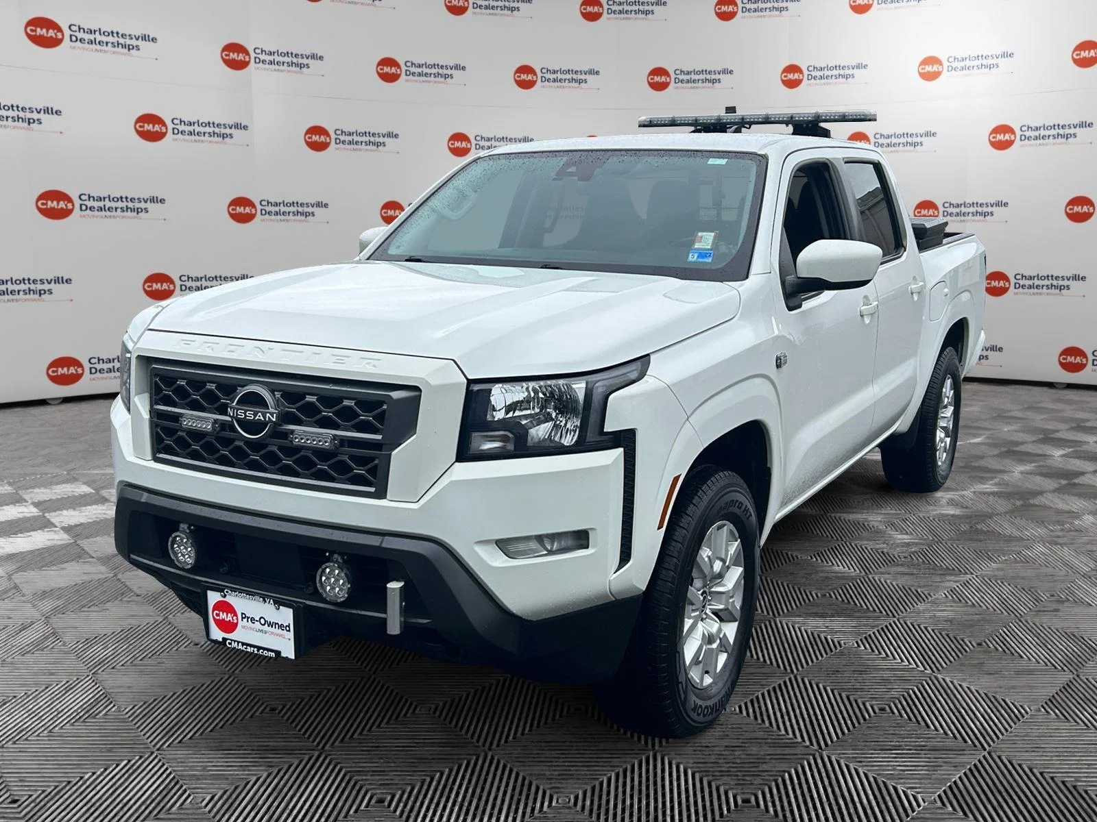 2023 Nissan Frontier SV Crew Cab 4X4 SWB's photo